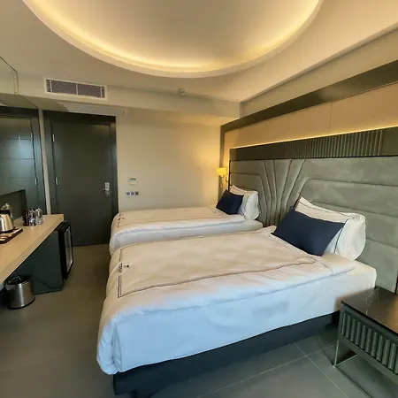 Tuerkay Hotel 3*