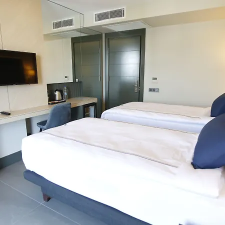 Tuerkay Hotel 3*